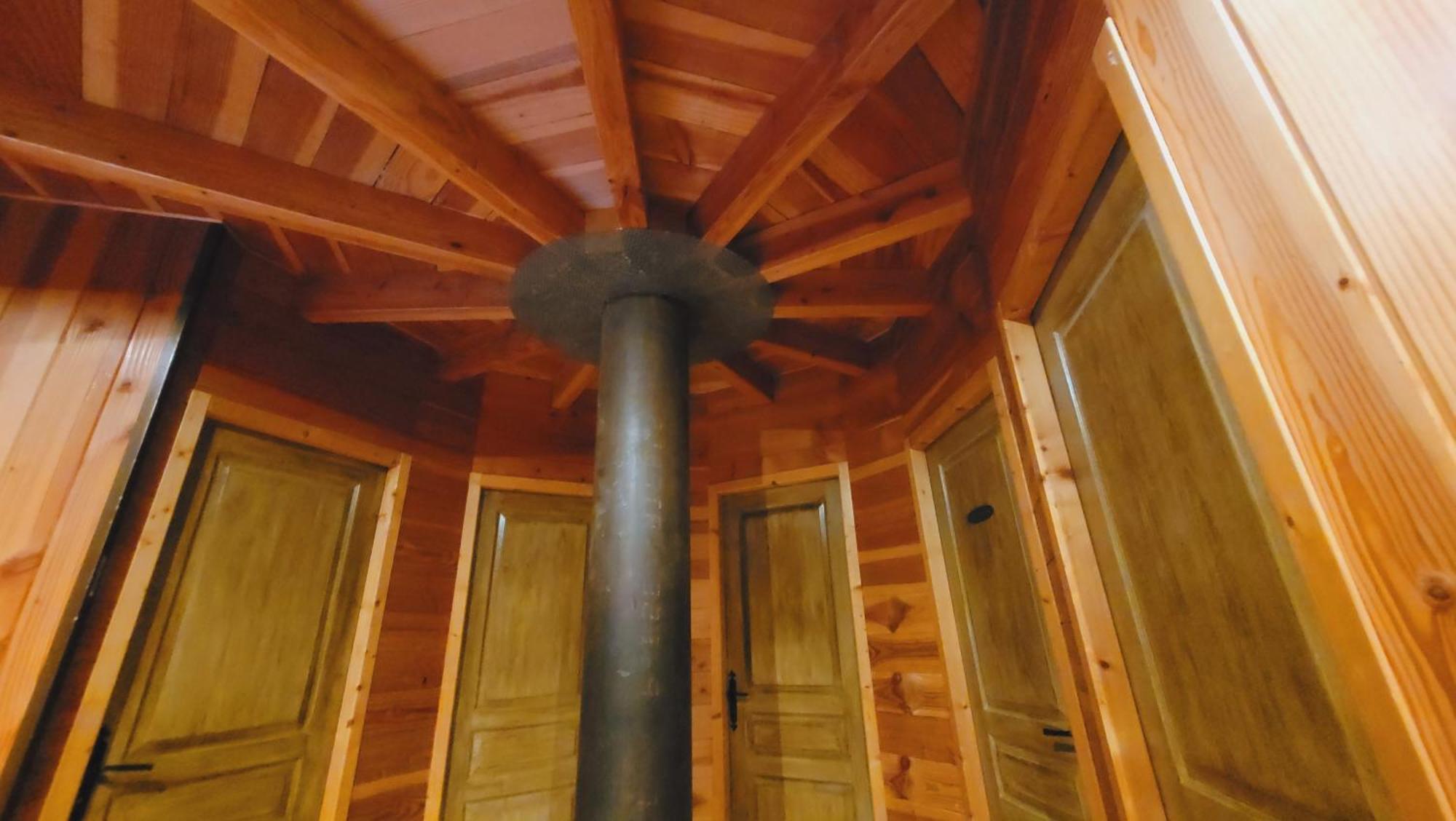 La Maison Ronde Et Ses 2 Cahutes Monthoiron المظهر الخارجي الصورة